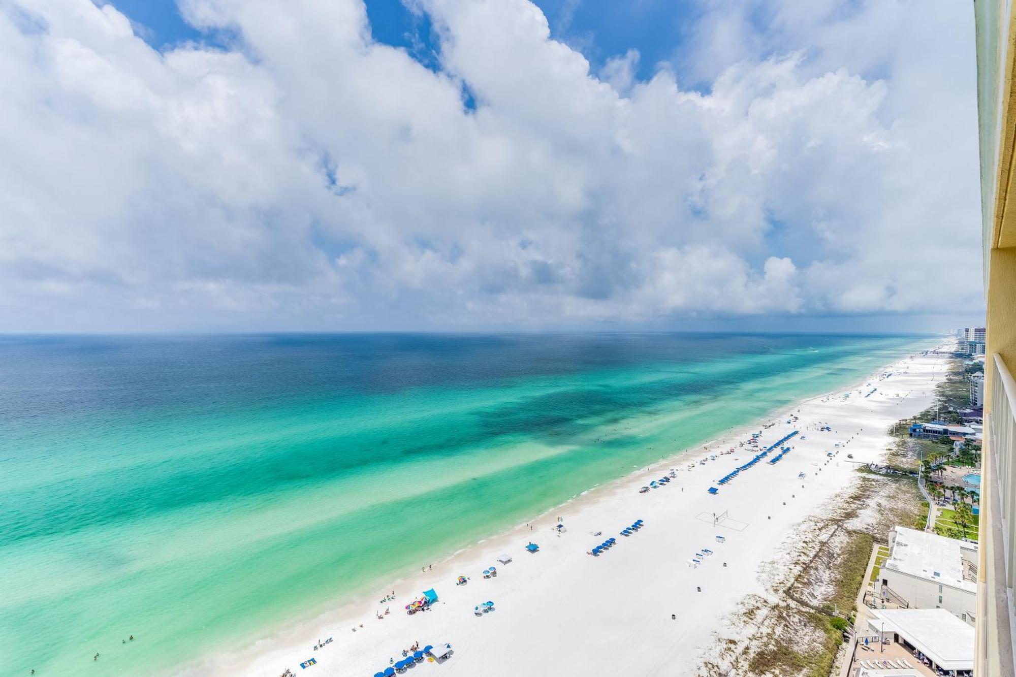 Newly Renovated Luxury Ocean Front Condo! Floor With Penthouse Ocean Views!