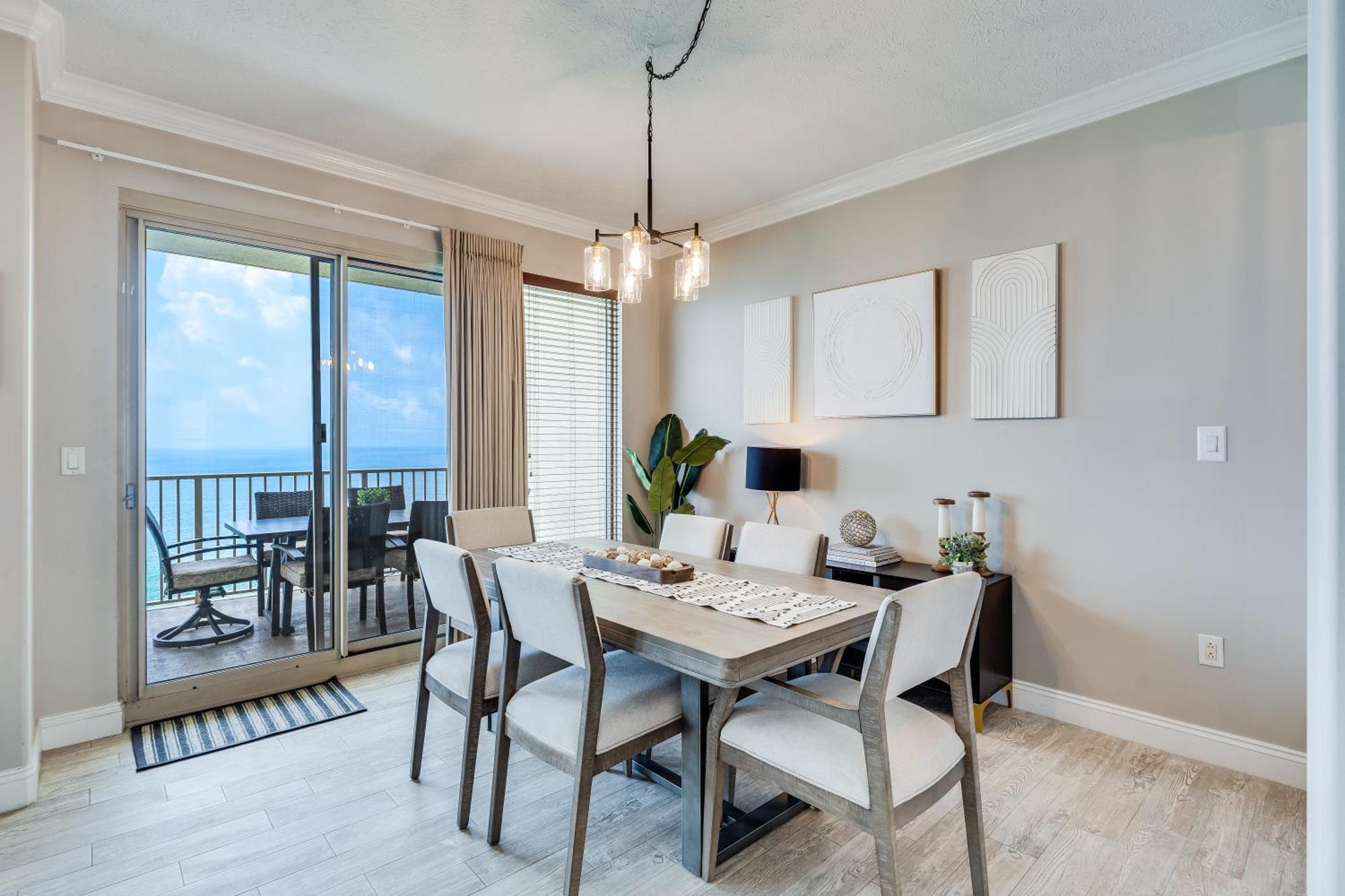 Newly Renovated Luxury Ocean Front Condo! Floor With Penthouse Ocean Views!