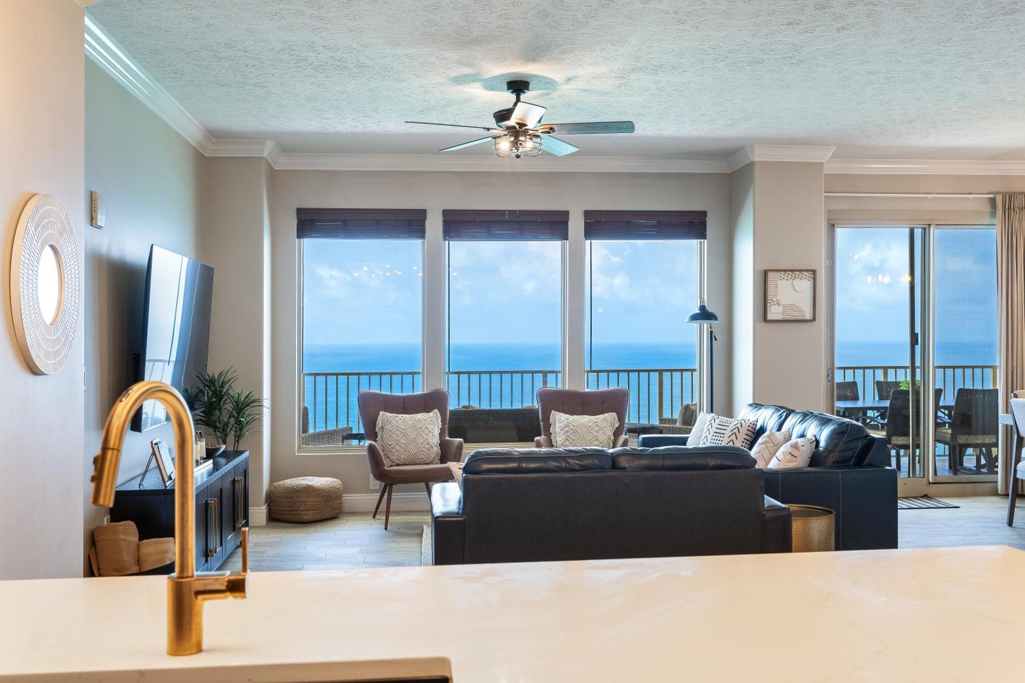 Newly Renovated Luxury Ocean Front Condo! Floor With Penthouse Ocean Views!