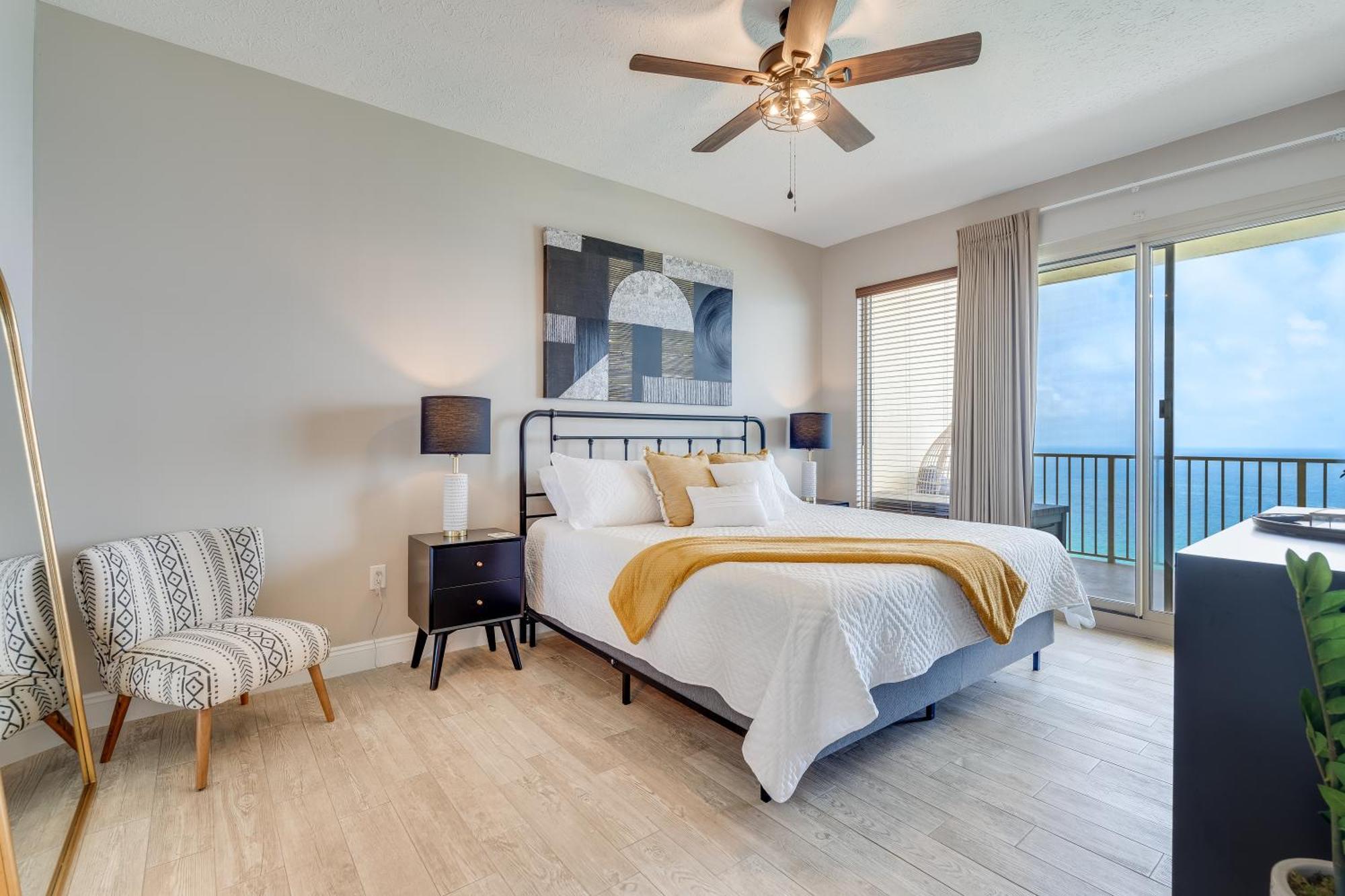 Newly Renovated Luxury Ocean Front Condo! Floor With Penthouse Ocean Views! * Panama City Beach